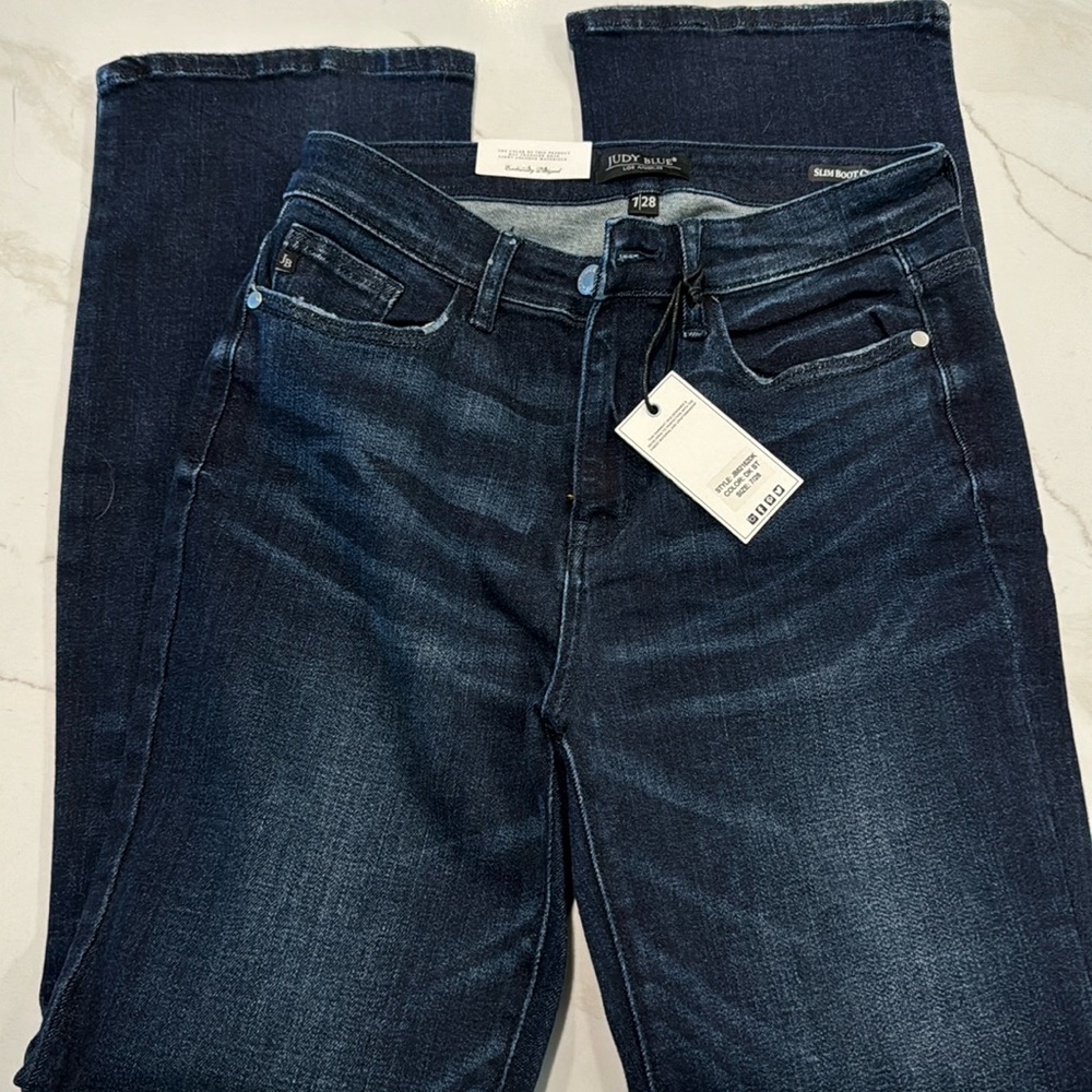 Judy blue NWT size 7/28 bootcut